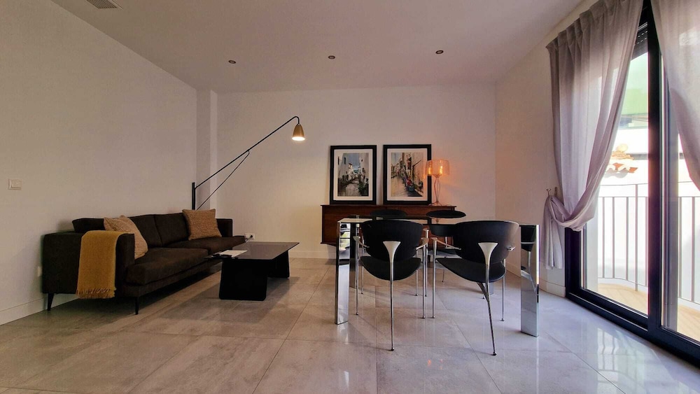 Deluxe Apartment - Photo 10