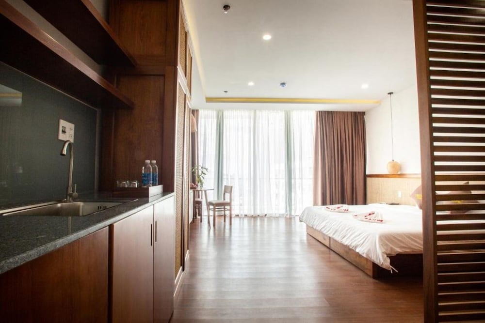 Deluxe Double Room, City View photo 1