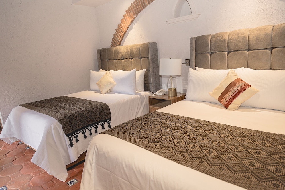 Standard Double Room (Frente a Terraza) - Photo 6