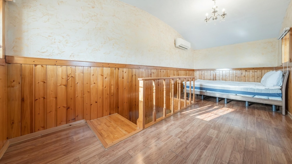 Basic Room, 1 Bedroom (Napolly (Dokchae)) - Photo 11