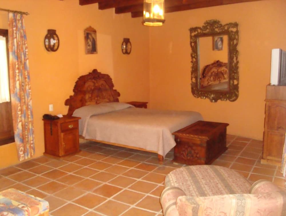 Standard Room - Photo 2