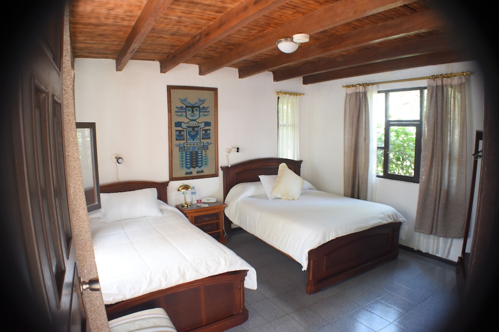 Family Chalet, 2 Bedrooms, Connecting Rooms, Garden View photo 3