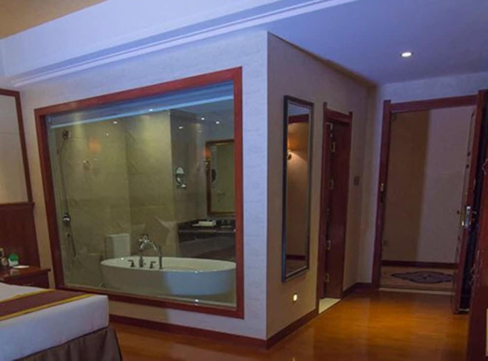 Executive Suite photo 1