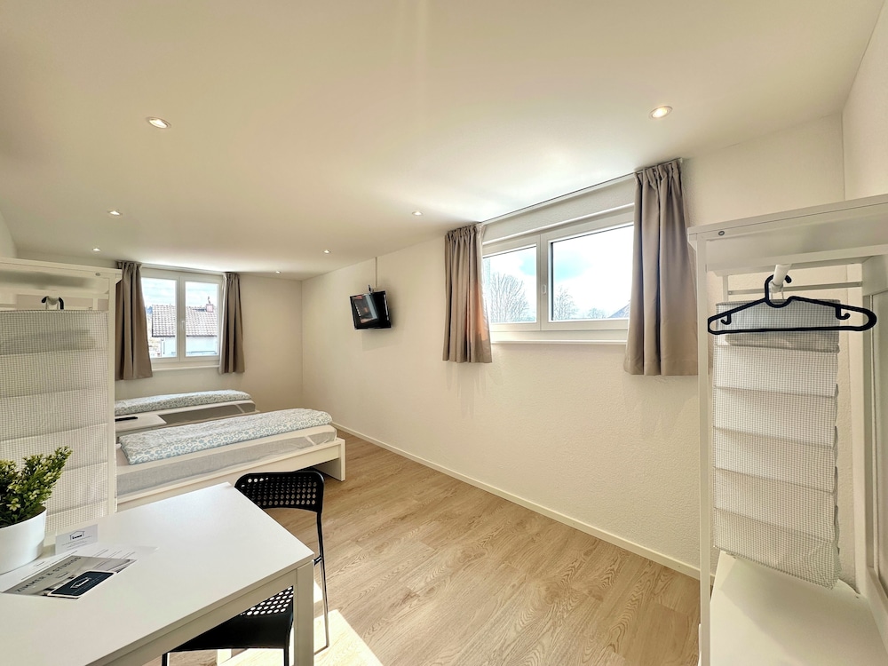 Zweibettzimmer zur Alleinnutzung mit Allgemeinbad photo 3