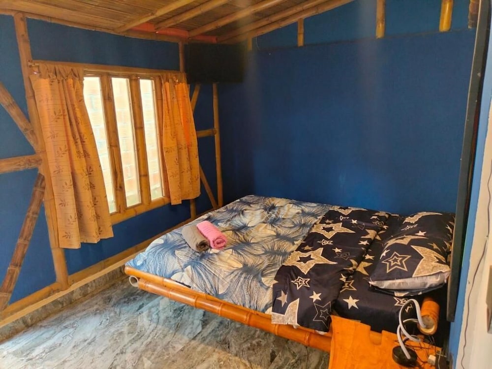 Deluxe Double Room, 1 King Bed, Non Smoking, Patio photo 2