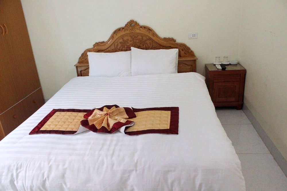 Double Room - Photo 12