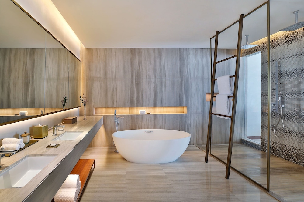 Royal Suite, 2 Bedrooms, Canal View
