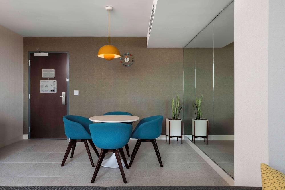 Suite, 1 Bedroom, Accessible (Hearing) - Photo 4