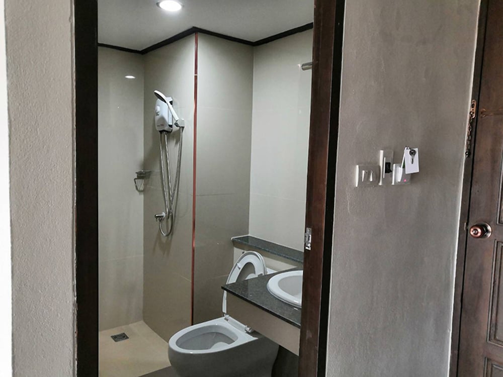 Deluxe Double Room, 1 King Bed, Non Smoking photo 2
