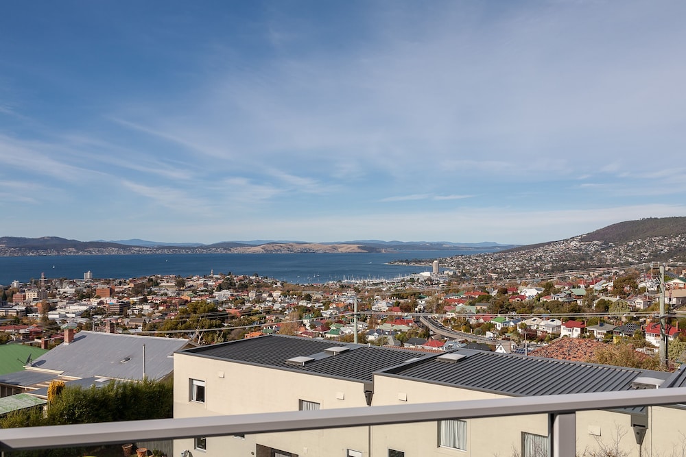 Standard One Bedroom Apartment - Harbour View - Photo 8