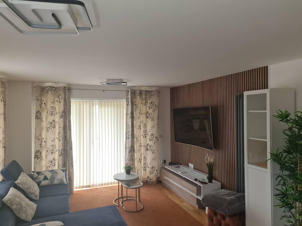 Apartment photo 1