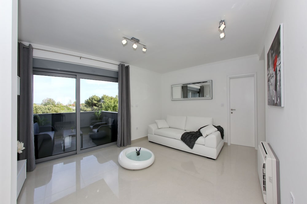 Superior Apartment, 2 Bedrooms, Jetted Tub, Executive Level