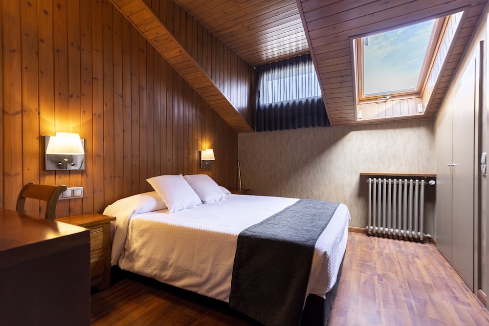 Single Room - Photo 3