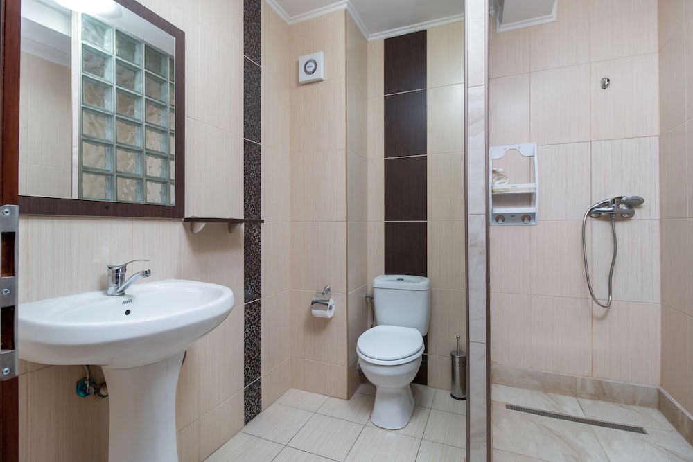 Exclusive Triple Room, 1 Bedroom, Non Smoking, Mountain View photo 3