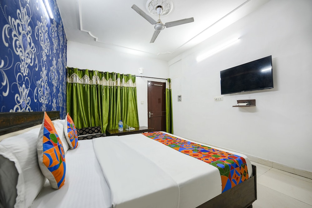 Executive Room - Photo 1