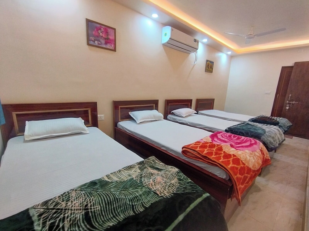 Economy Quadruple Room, 4 Bedrooms, Air conditioning, Park View