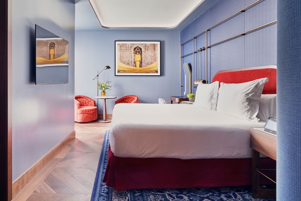 Deluxe Room - Photo 2