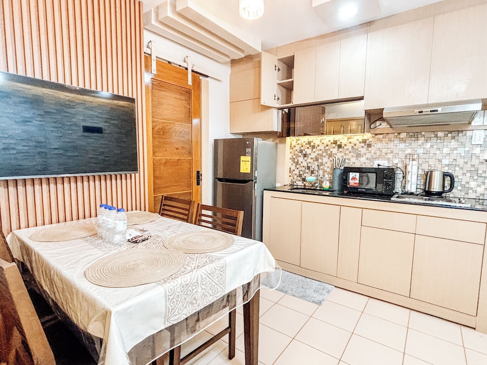 Condo, 2 Bedrooms