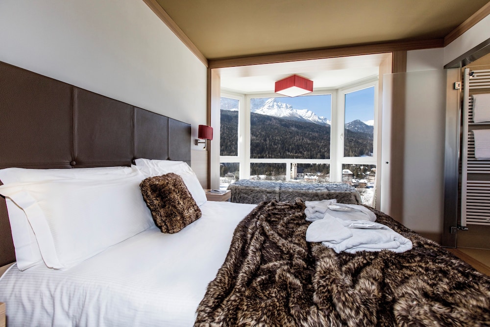 Double Room, Valley View (With Spa Access)