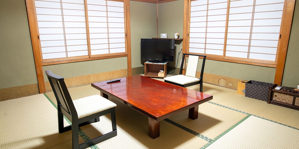 Basic Twin Room