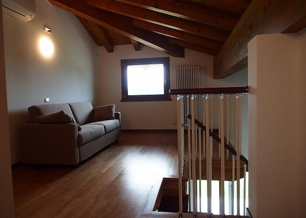 Apartment, 1 Bedroom (Split Level) photo 2