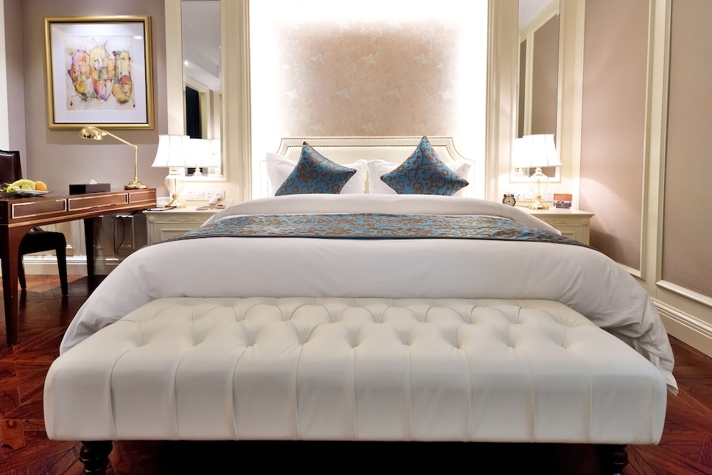 Grand Classic Room