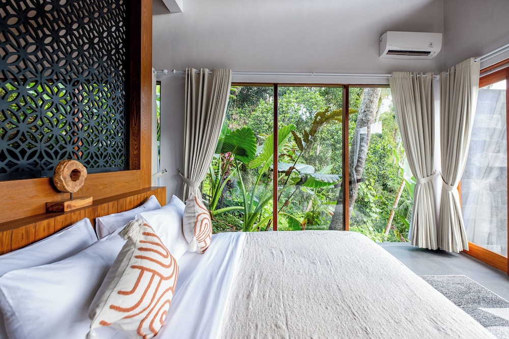One Bedroom Private Pool Villa with Valley View - Photo 10
