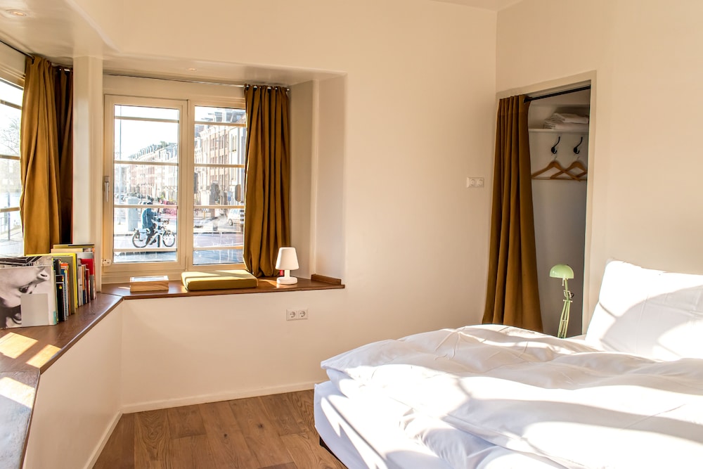 Apartment, 1 Double Bed, Canal View photo 2