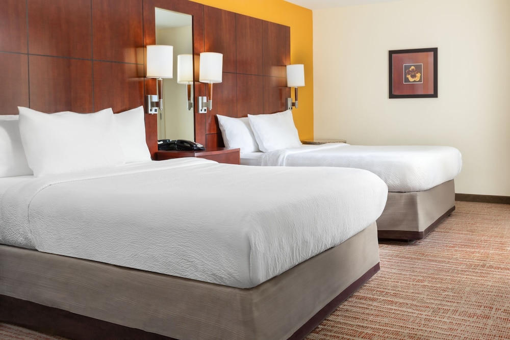 Suite, Multiple Beds - Photo 2