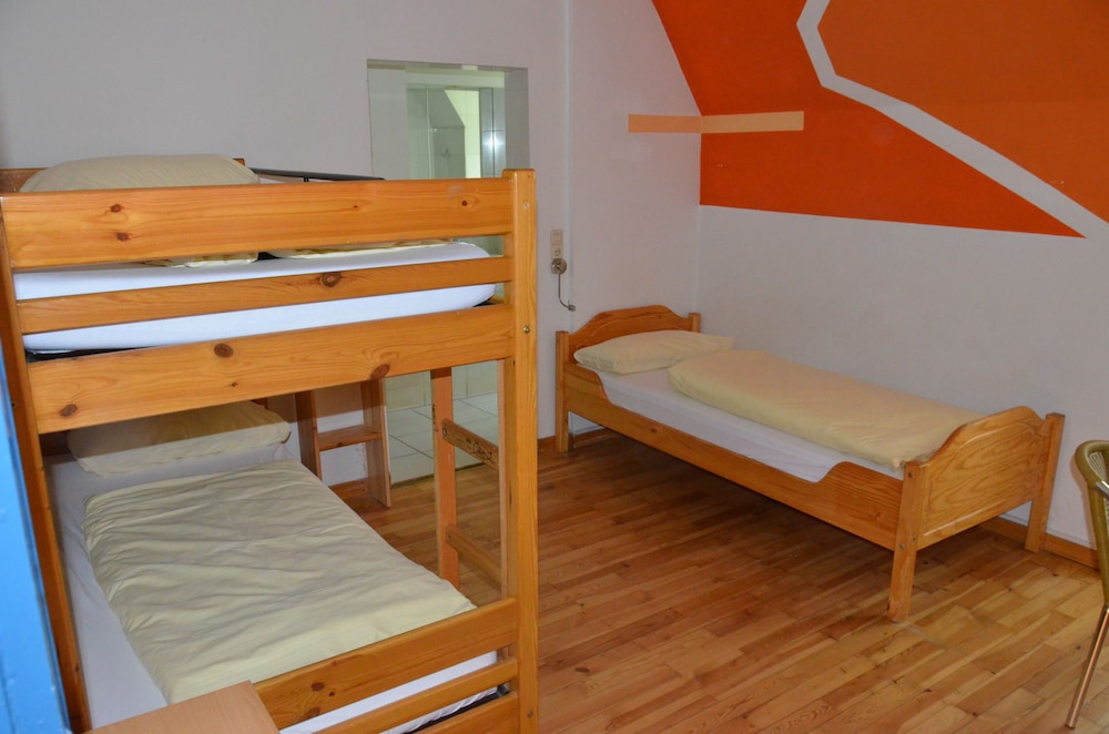 Basic Triple Room photo 1