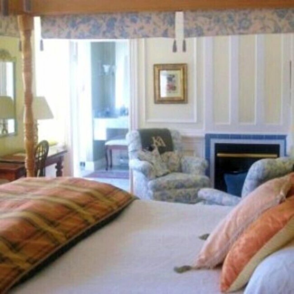 Superior Room, Fireplace