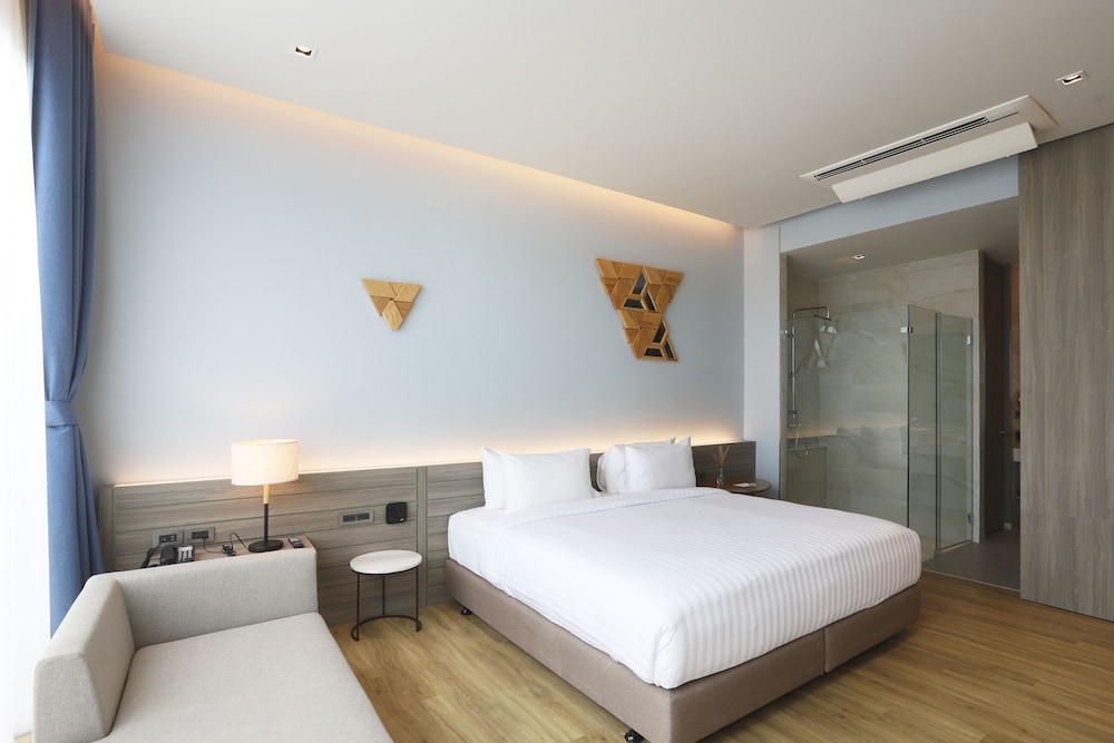 Deluxe Room, Terrace - Photo 5