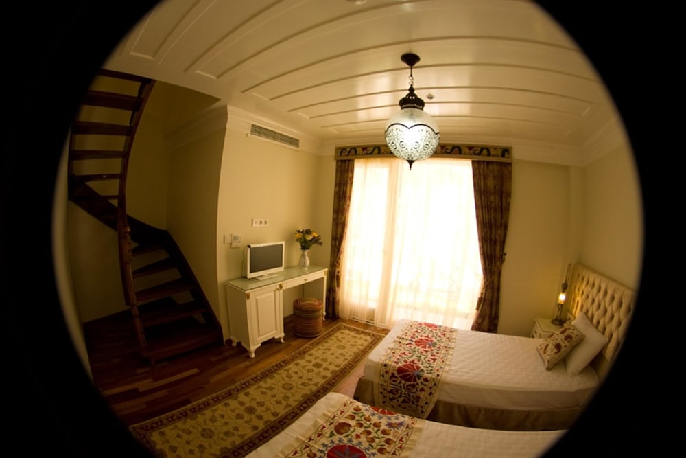 Family Duplex (Entrance To The Garden ) photo 1