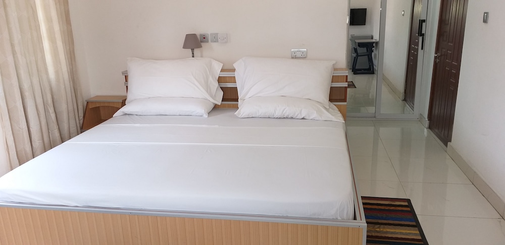 Basic Room, 1 Double Bed, Non Smoking photo 1