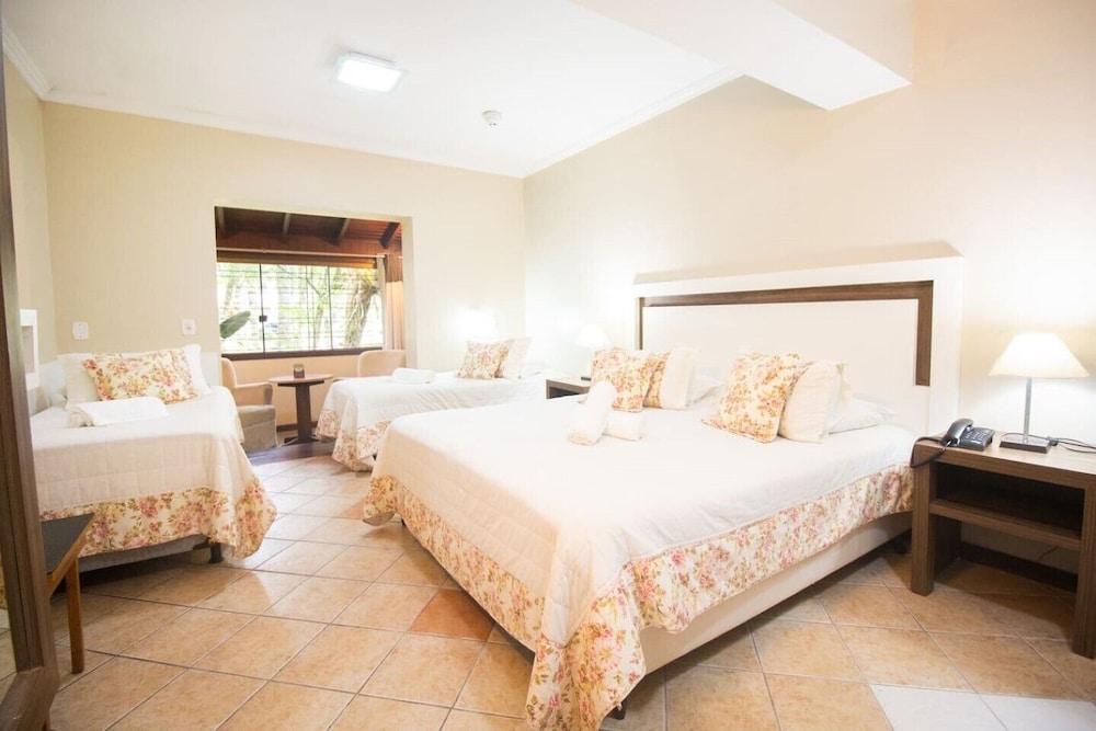 Family Suite photo 2