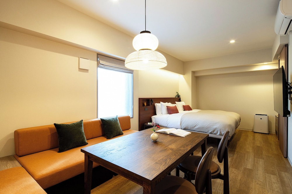 Executive Studio Apartment - High Floor photo 2