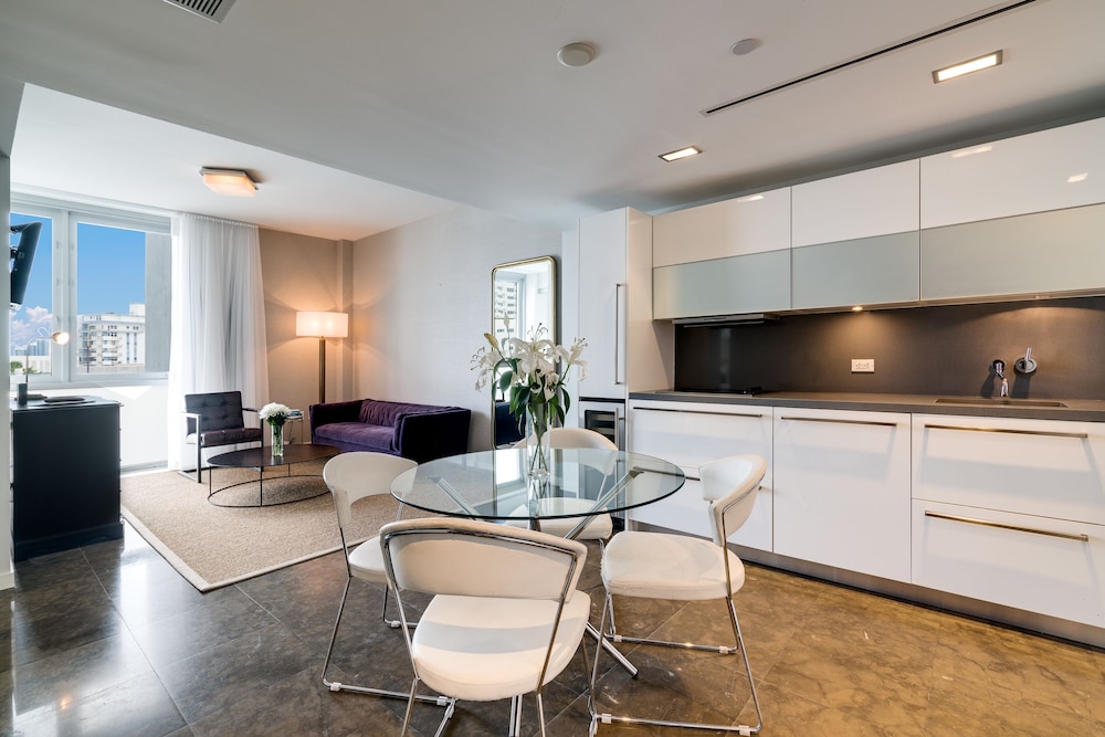 One Bedroom Suite - Photo 1