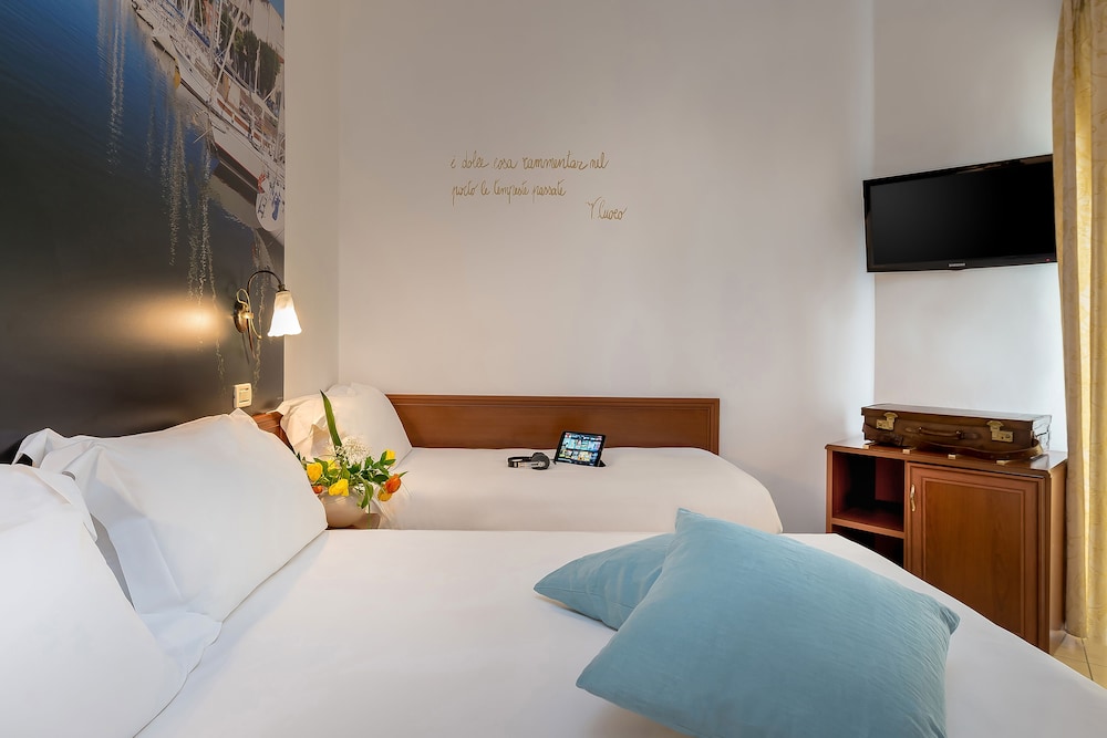 Triple Room - Photo 1