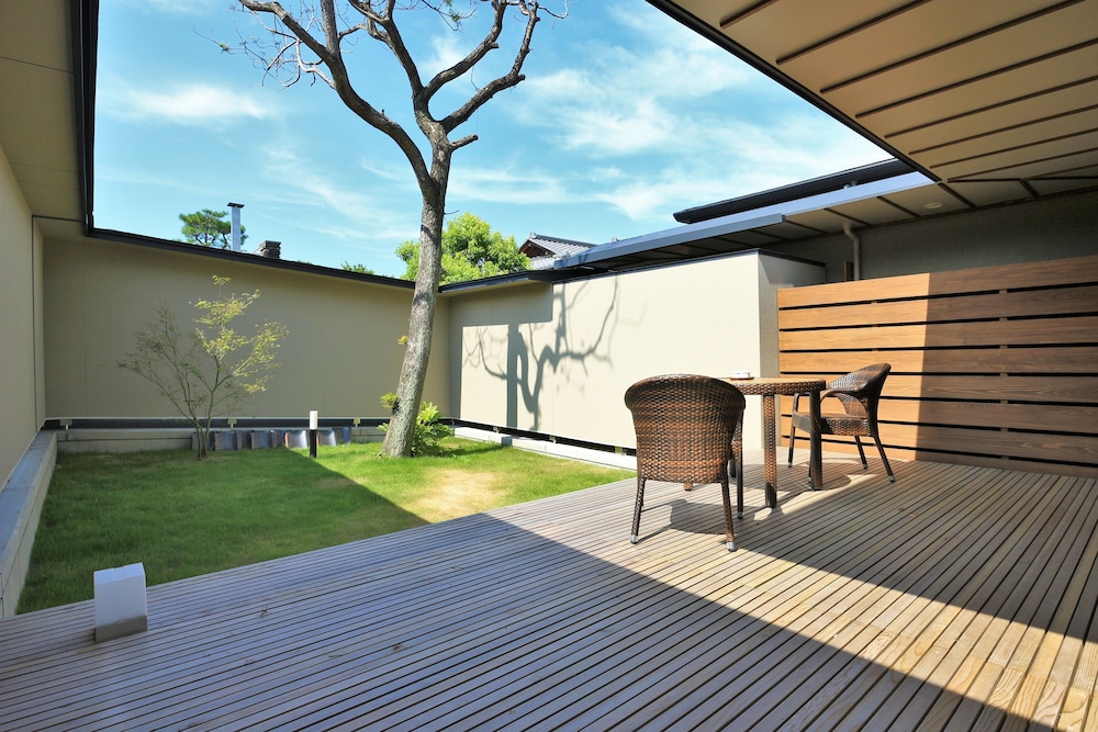 [Club Lounge Access] Antique Villa 4 Beds