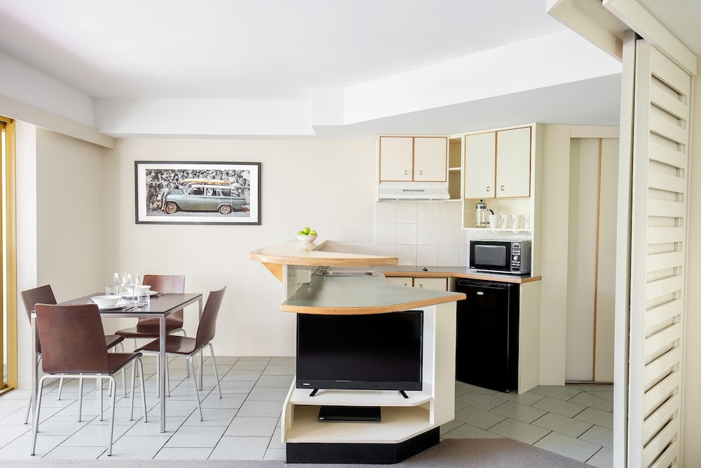 Two Bedroom Apartment - Photo 5