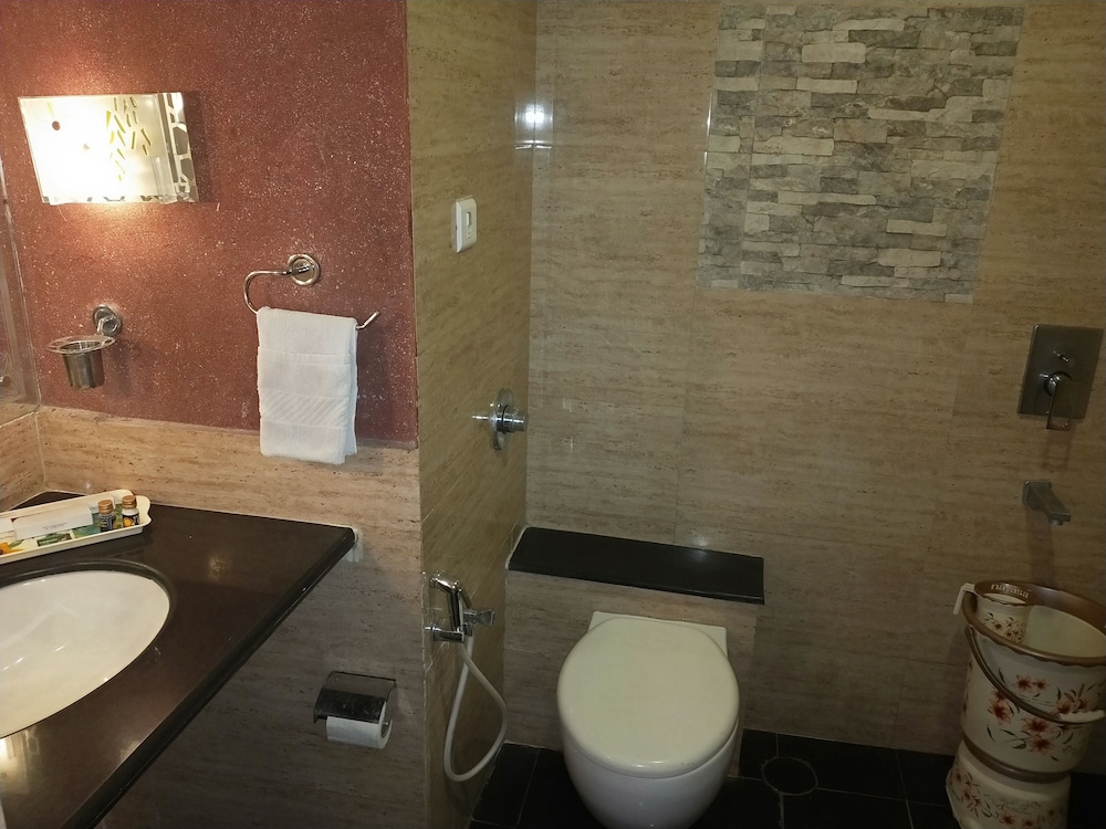 Executive Suite, 1 Queen Bed photo 2