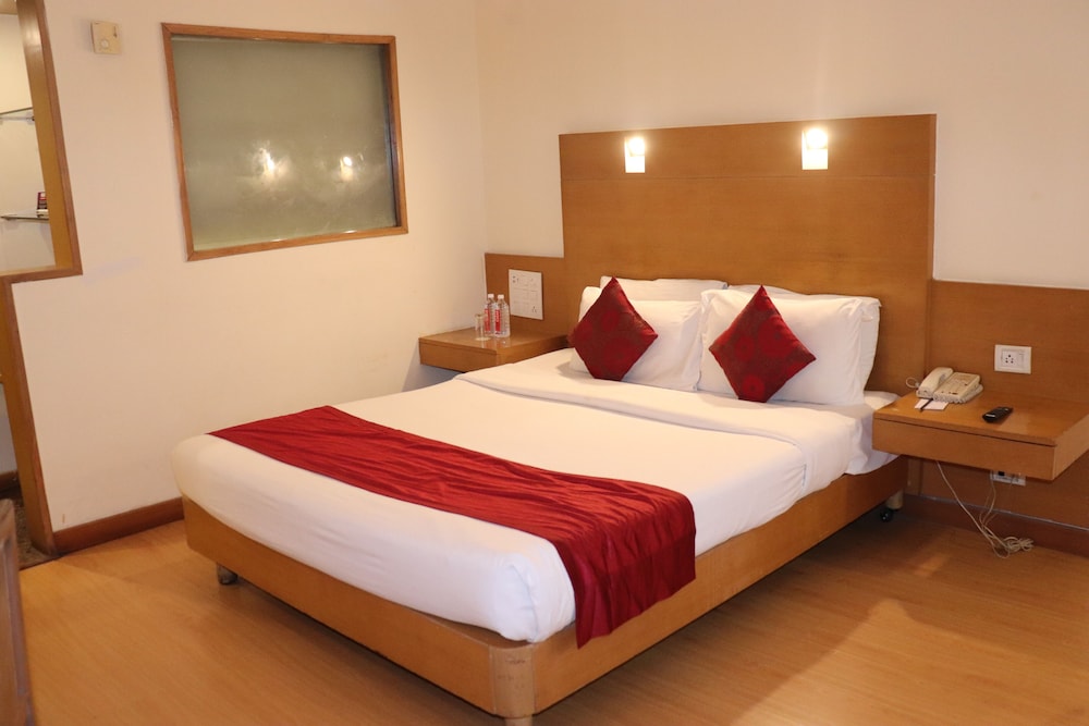 Deluxe King Room photo 3