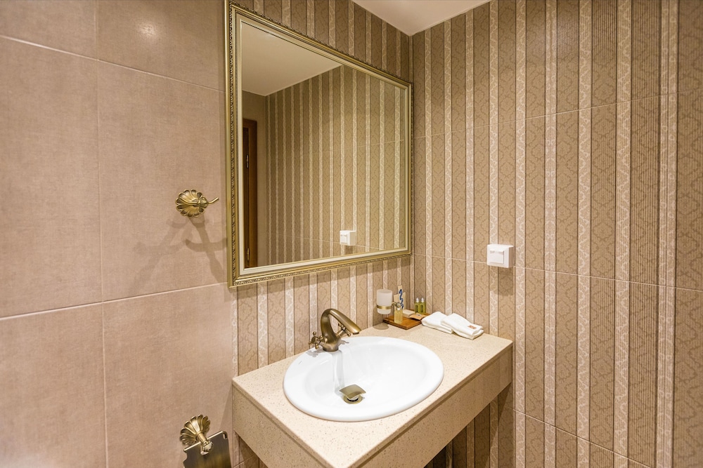 Deluxe Double Room - Photo 6