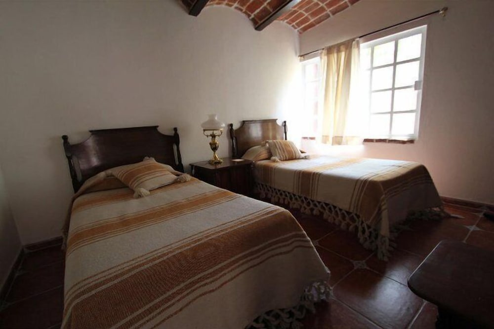 Standard Room, 2 Double Beds photo 1