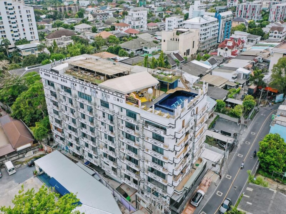 Luxury Double Room, Balcony, City View photo 2