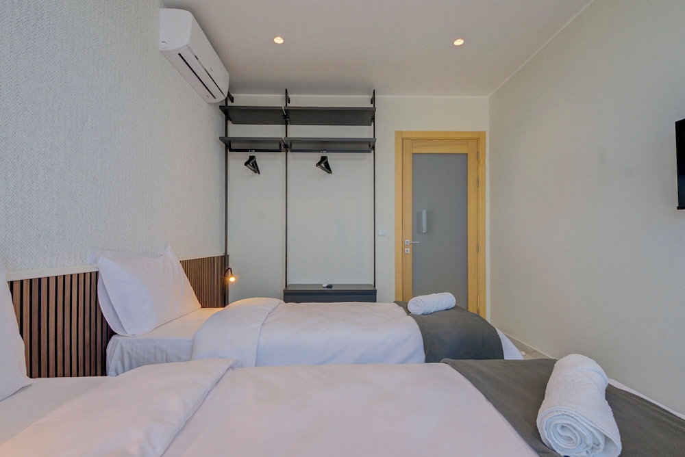 Deluxe Suite photo 3