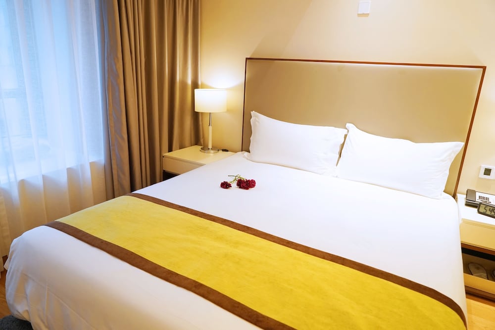 Economy Room