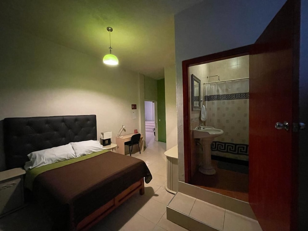 Standard Room photo 1