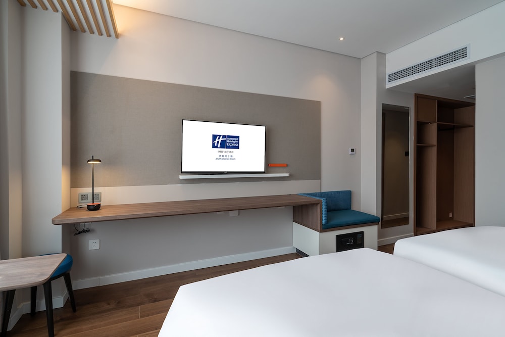 Standard Room, 2 Twin Beds, Mountain View - Photo 1