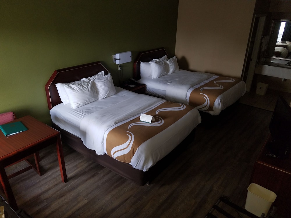 Standard Room, 2 Queen Beds photo 1